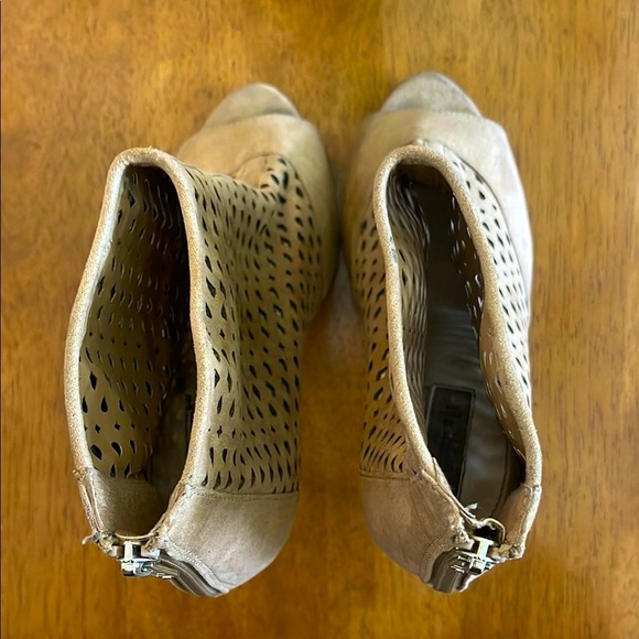 Forever 21 | Women’s Taupe Peep-Toe Ankle Boots Size 6.5 - Picture 5 of 9